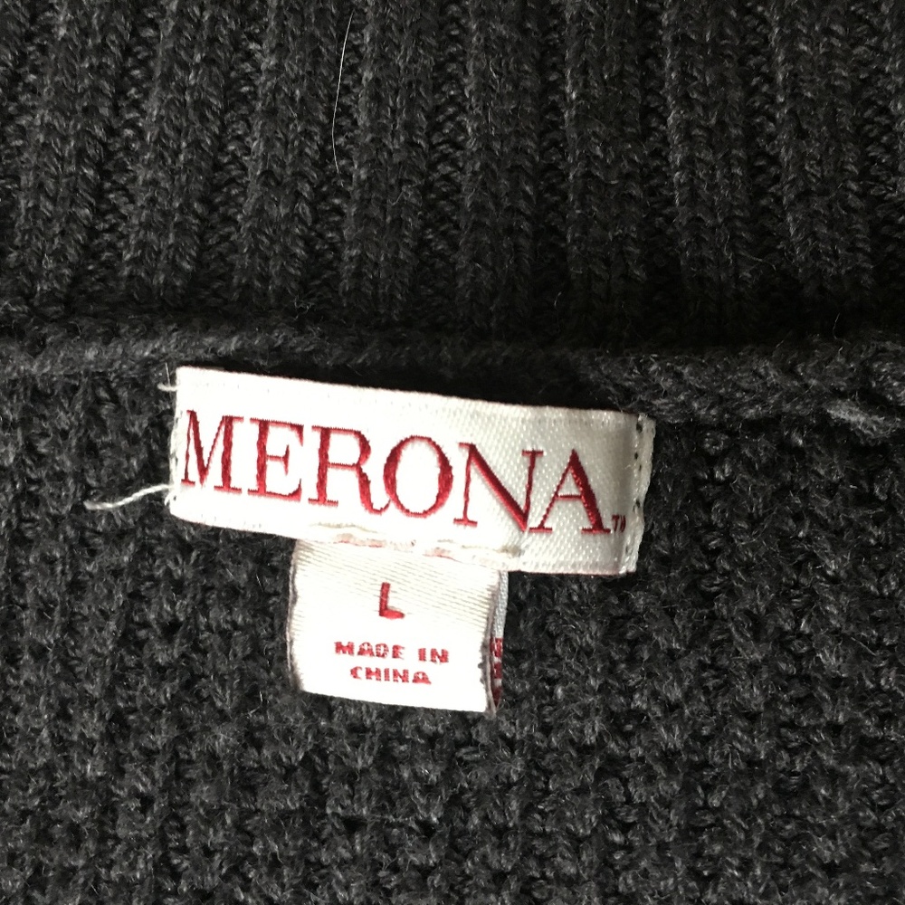 Turtle Neck Sweater Vest - Picture 4 of 4